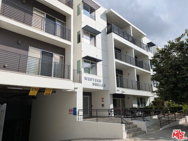 Primary Photo - 3061 W 12th Pl