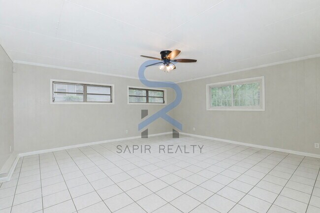 Building Photo - Collier Heights Classic – Spacious 5BR Near Downtown Atlanta