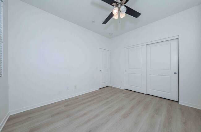 Building Photo - Modern, Move-In Ready Home with Attached 2-Car Garage