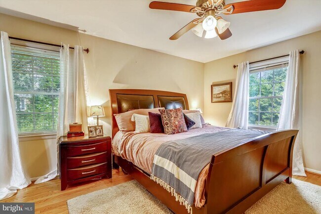 Building Photo - 1048 Dalebrook Dr