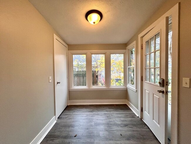 Primary Photo - Three Bedroom Single Family Home - Southeast Grand Rapids