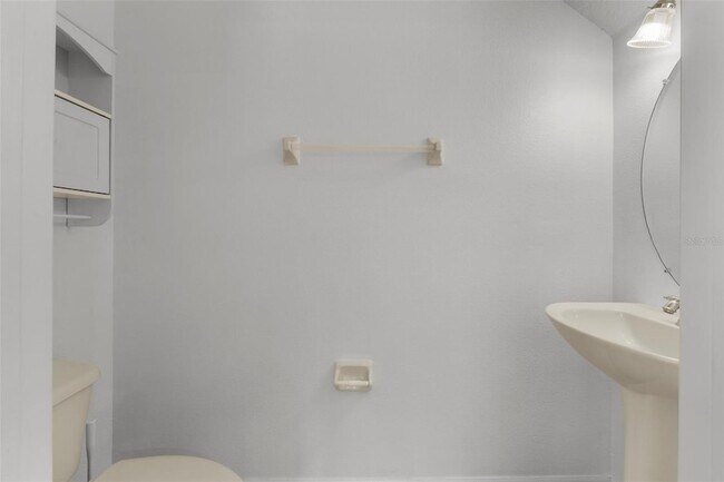 Building Photo - 10325 Manderley Way