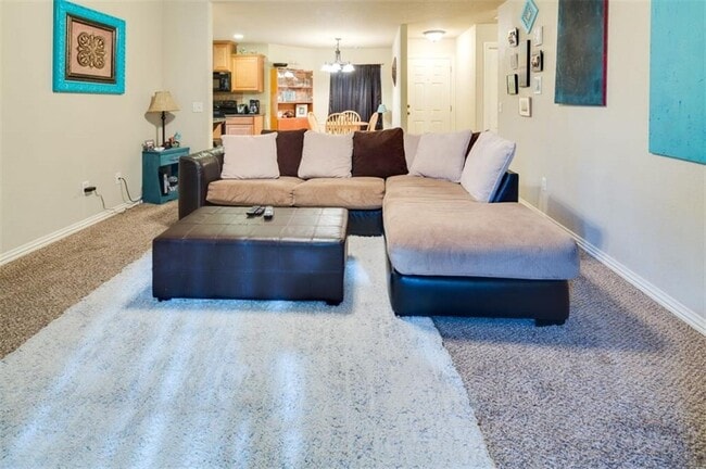 Building Photo - 4143 W Spring House Dr