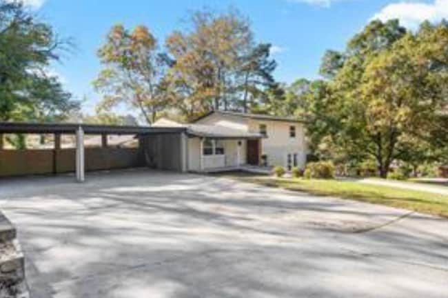 Building Photo - 1675 Bouldercliff Ct SE