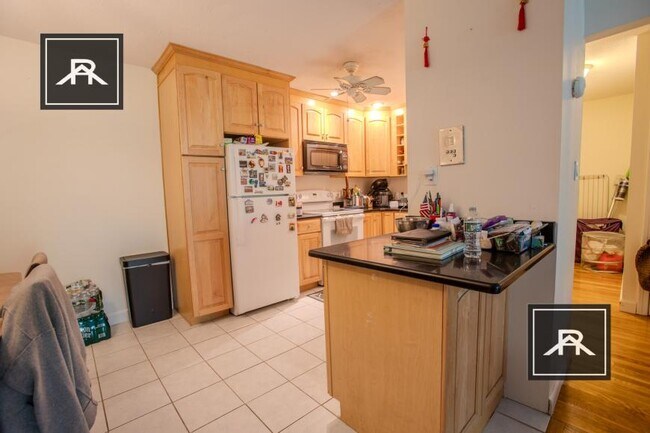 Building Photo - 1 bedroom in Newton MA 02460
