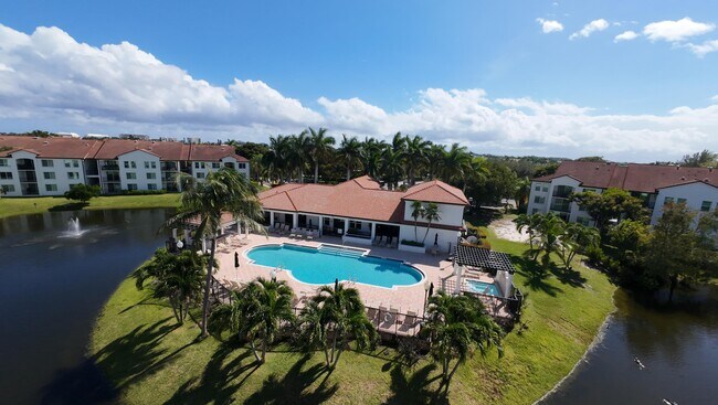 Primary Photo - 401 Villa Cir