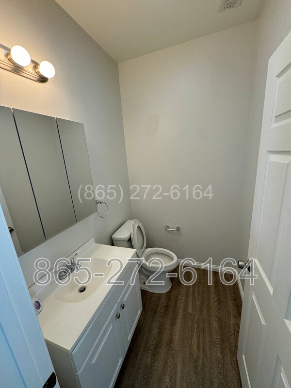 Building Photo - 4807 Fennel Rd