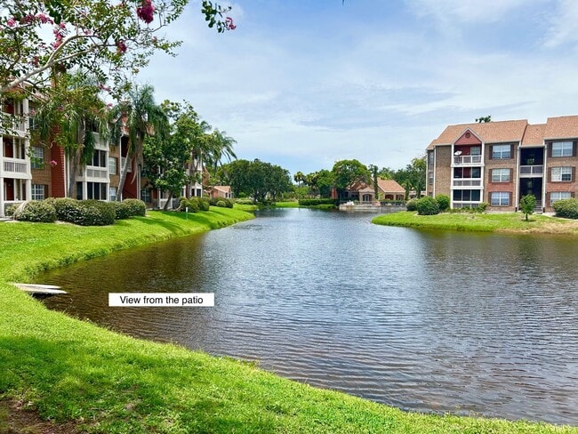 Building Photo - 1 Bed/1 Bath Apartment in Community with G...