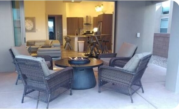 Patio with Natural Gas Grill - 5928 Mafraq Ave NW