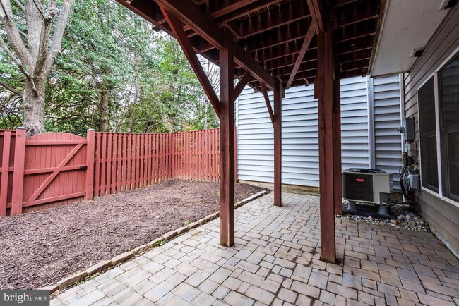 Building Photo - 4592 Barringer Pl