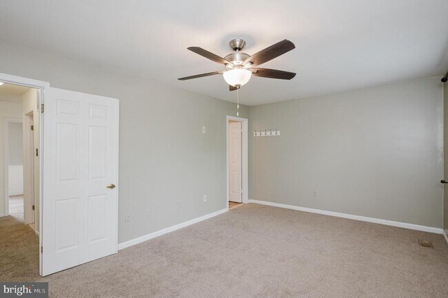 Building Photo - 27 Faraday Dr