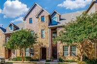 Building Photo - 4405 Dexter Ln