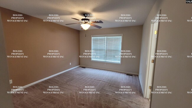 Building Photo - 136 Longshadow Dr