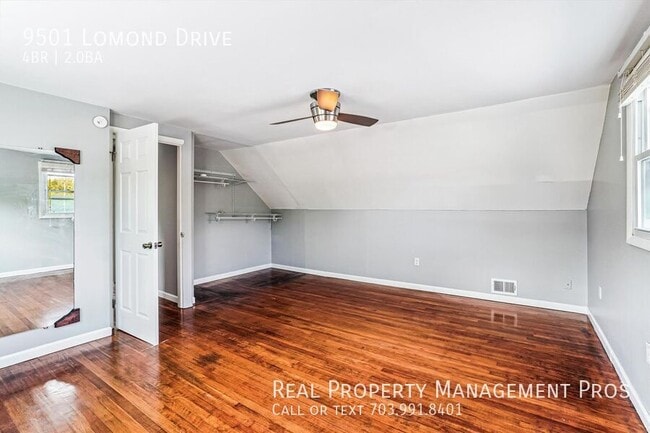 Building Photo - 9501 Lomond Dr