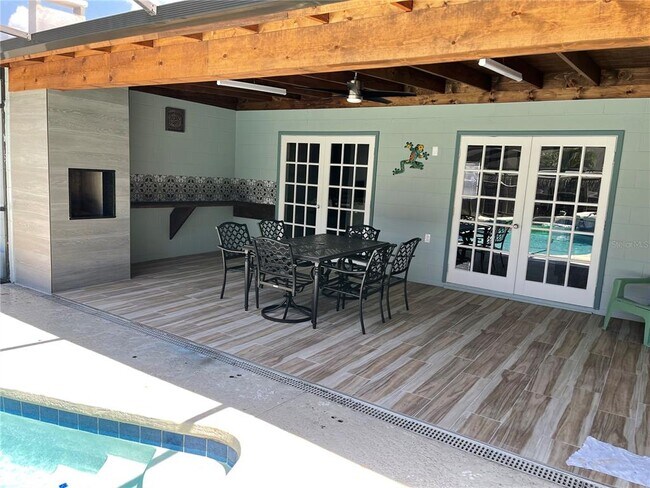 Building Photo - 753 Isleton Dr