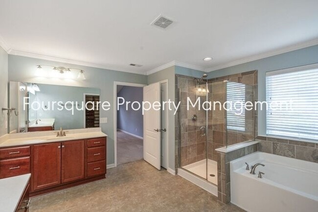 Building Photo - Charming Ranch-Style Home with Bonus Suite, Fenced Yard & 2-Car Garage – Community Pool in Fuquay...