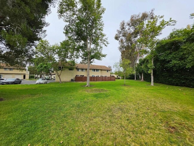 Building Photo - 26257 Hillsford Pl