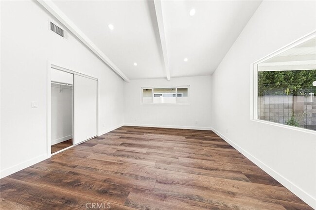 Building Photo - 13010 Hartland St