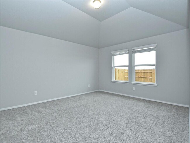 Building Photo - 210 Trailside Ln