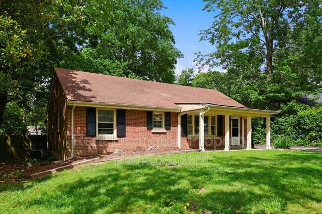 Building Photo - 141 Zandale Dr