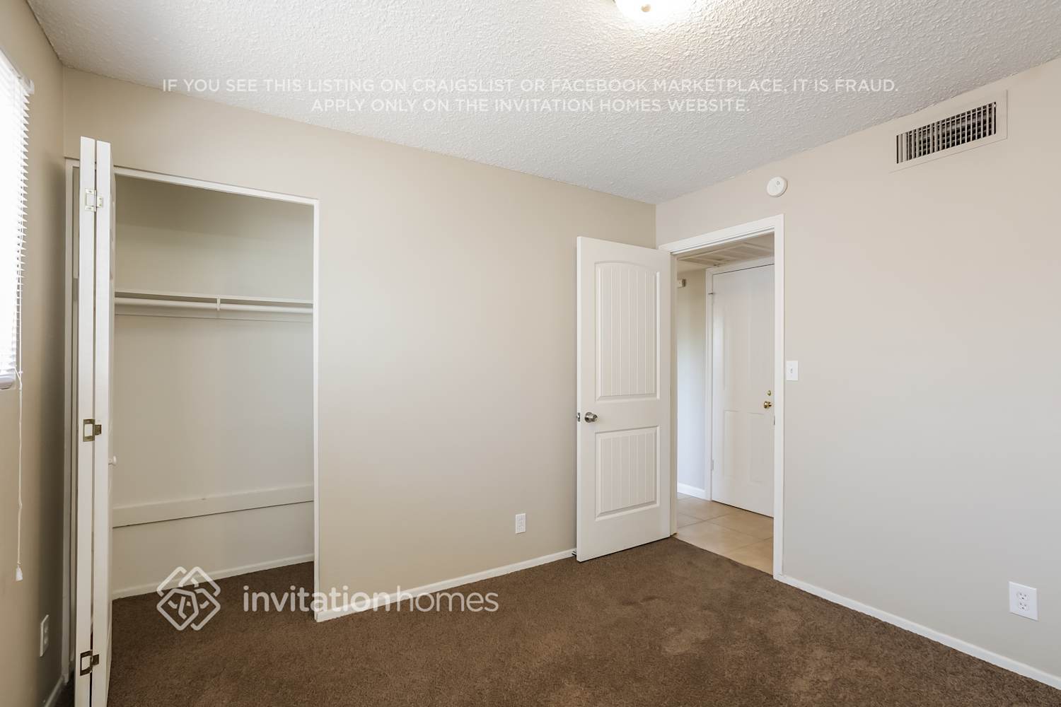 Building Photo - 3221 E Captain Dreyfus Ave