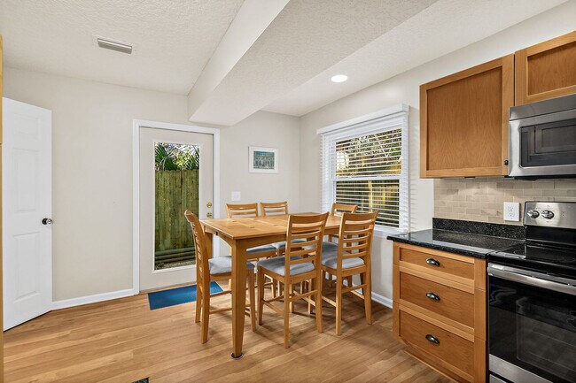 Building Photo - 12 Sylvan Dr