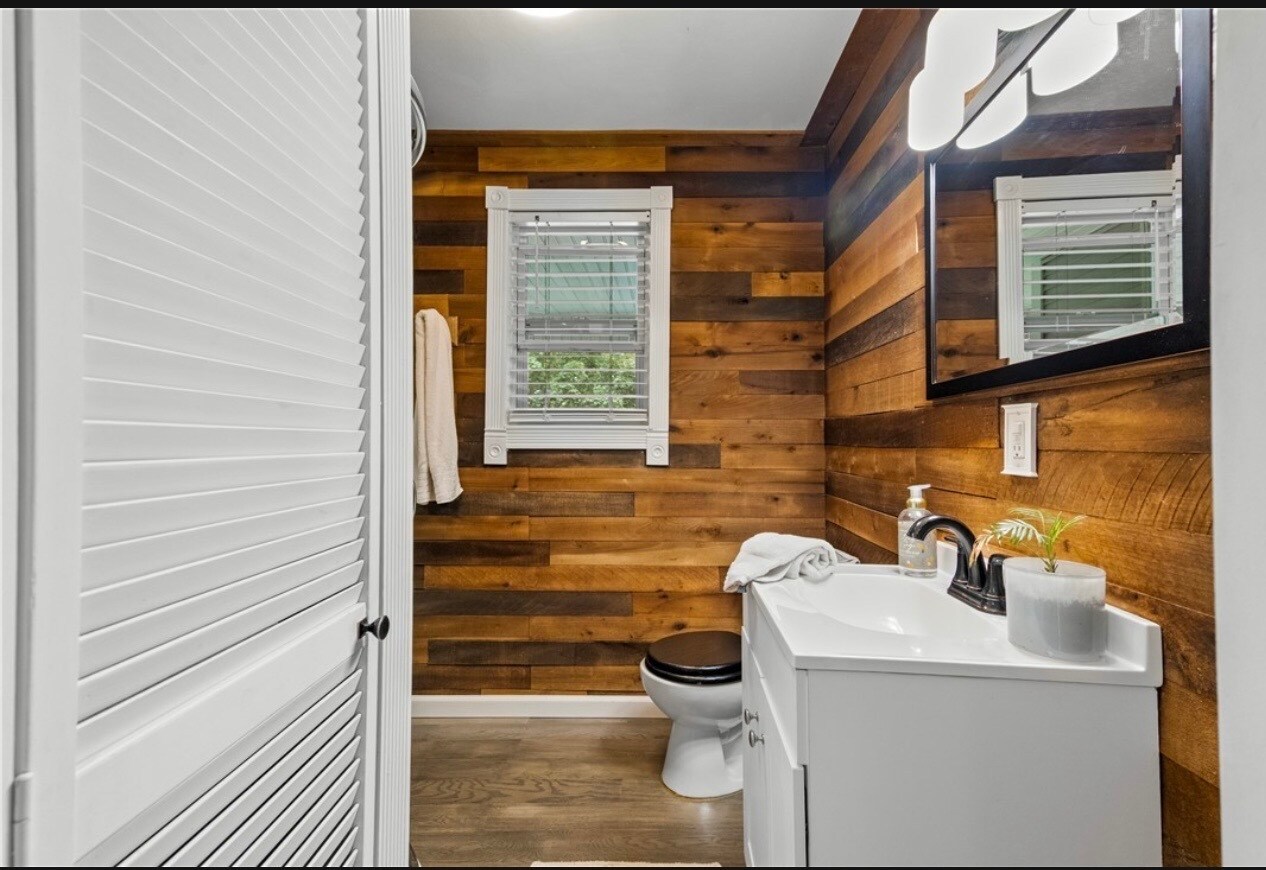 Building Photo - 26 Whipple Ave