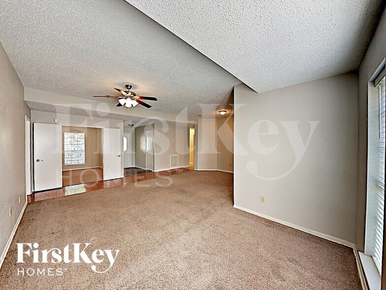 Building Photo - 9311 Wallingham Dr