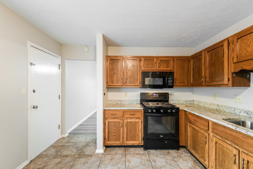 Building Photo - 4511 Tucson Dr