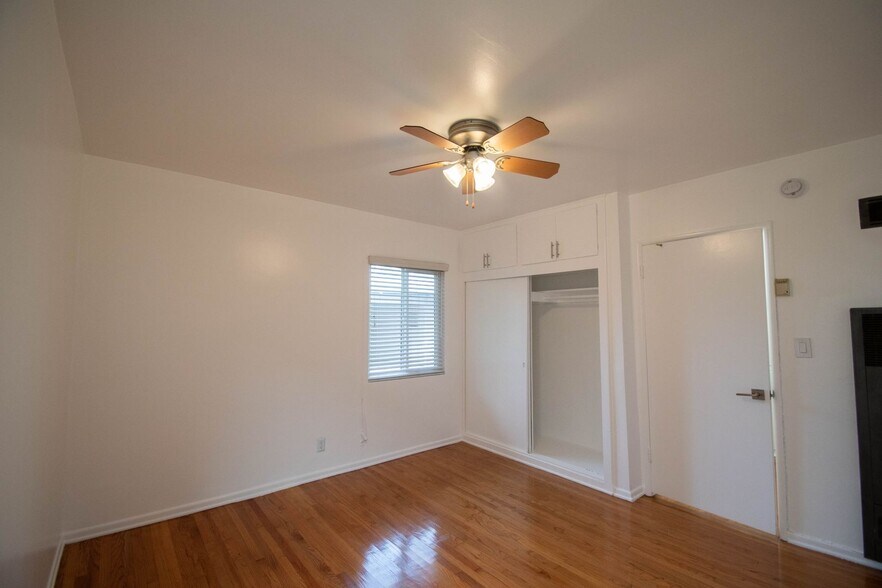 Building Photo - 823 Orange Grv Ave