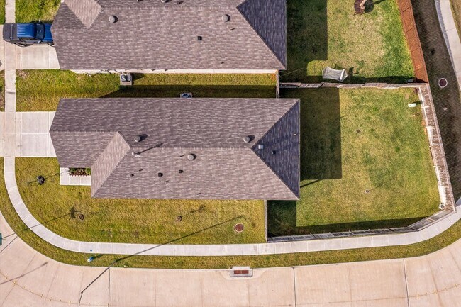 Building Photo - 24210 Sandstone Valley Ln