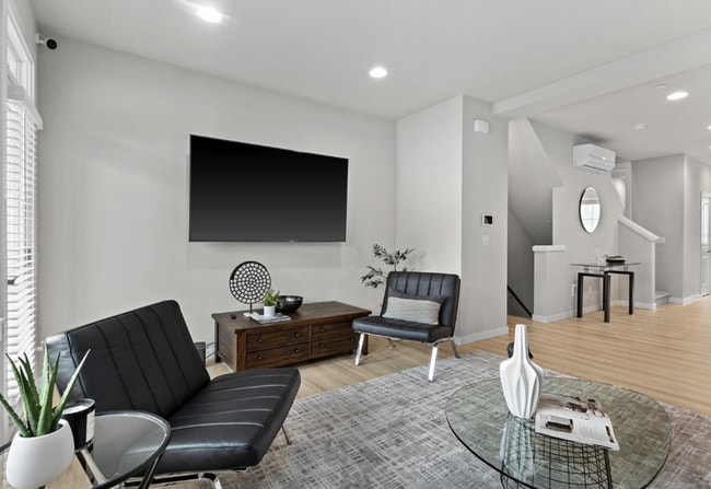 Building Photo - Stunningly Upgraded 2-Bed, 2.5-Bath Townho...