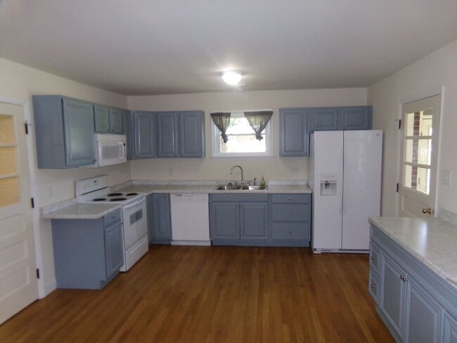 Building Photo - 3 Bedroom in Prince George County