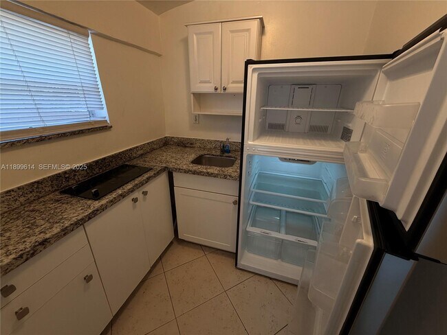 Building Photo - 1012 N 24th Ave