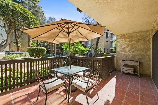 Building Photo - 6202 Friars Rd