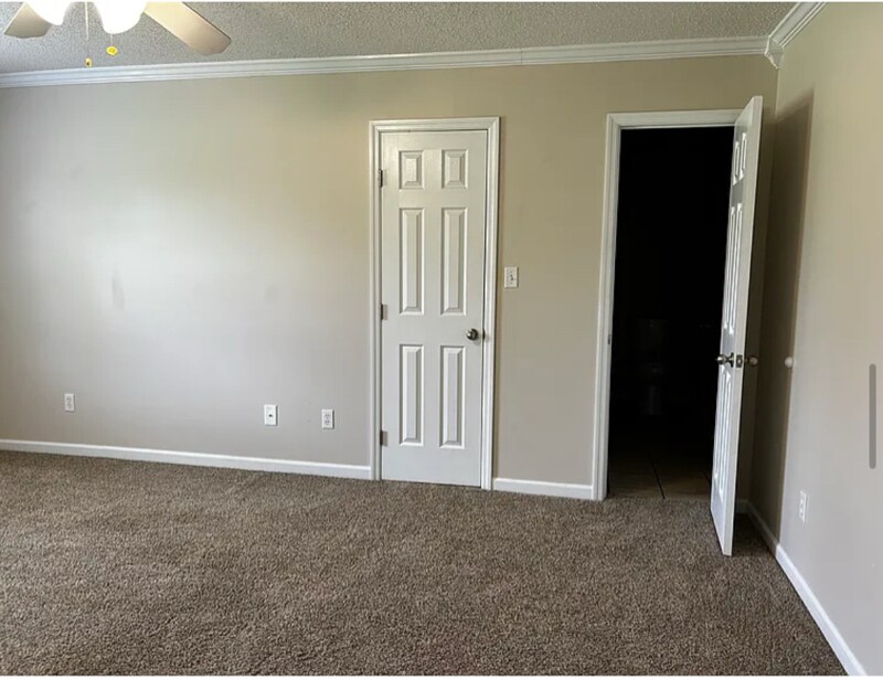 Building Photo - 116 Bollweevil Ln