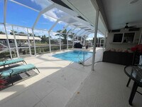 Building Photo - 3354 Dover Dr