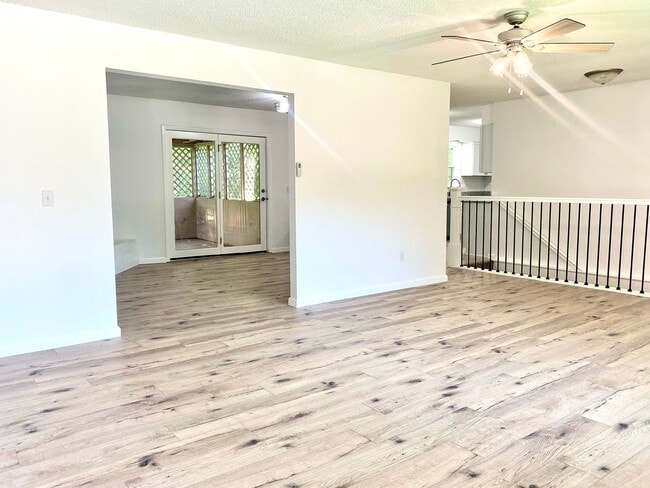 Building Photo - Italian Estates Property Management