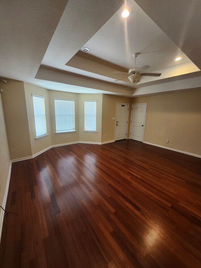 Building Photo - 552 Brooke Hampton Dr