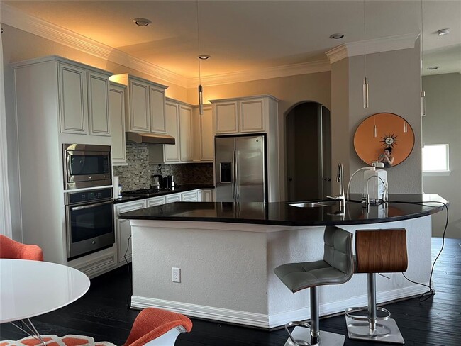 Building Photo - 12279 Oxford Cres Cir