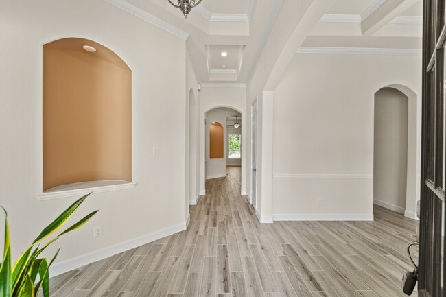 Building Photo - 9339 Fairfield Oaks Ln