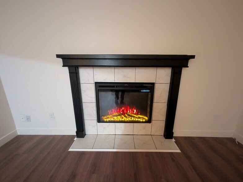 Building Photo - 8491 Rabbitbrush Way