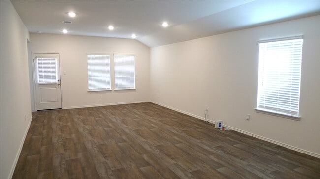 Building Photo - 3715 Zoeys Wy