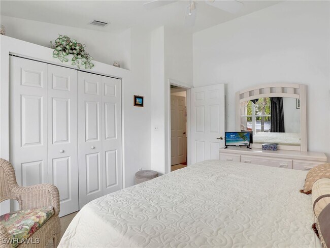 Building Photo - 5015 Cedar Springs Dr
