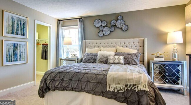 Building Photo - 100 Pinhurst Dr