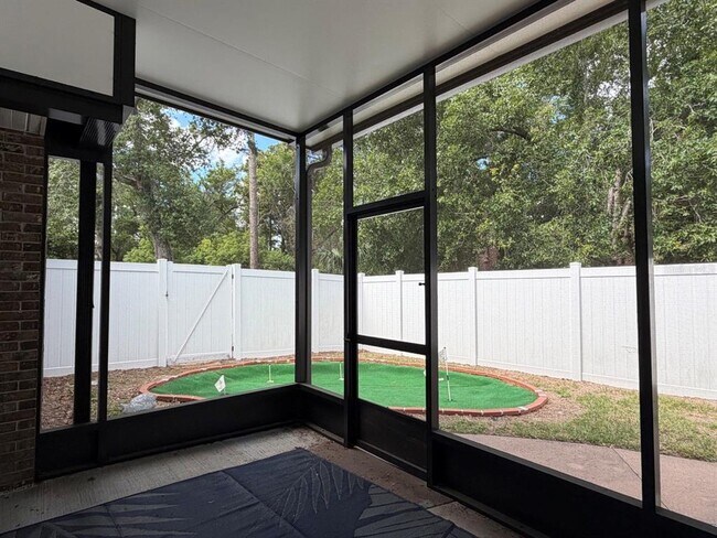 Building Photo - 8640 8th St