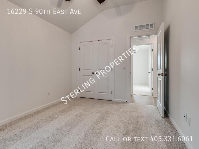 Building Photo - 16229 S 90th E Ave