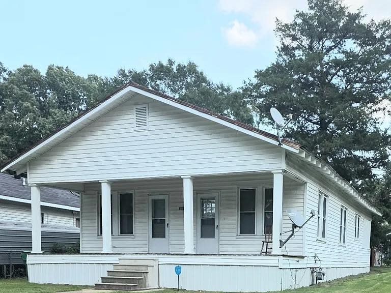 Primary Photo - 803 Boatner St