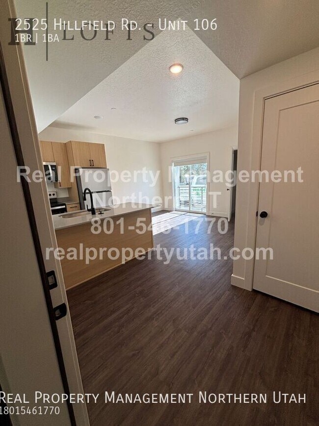 Building Photo - 2525 Hillfield Rd.-Unit 106