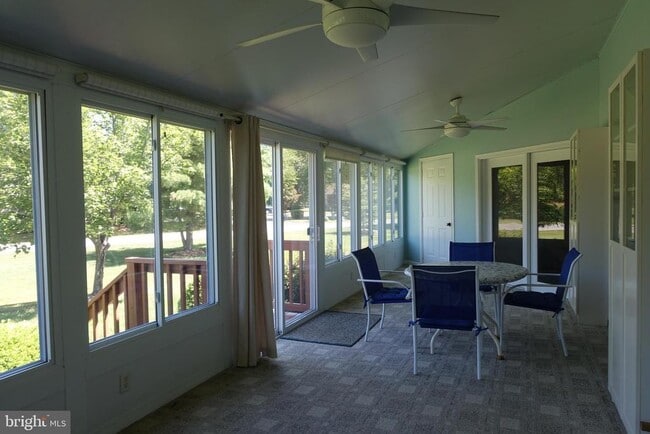 Building Photo - 6006 Bridgepointe Dr